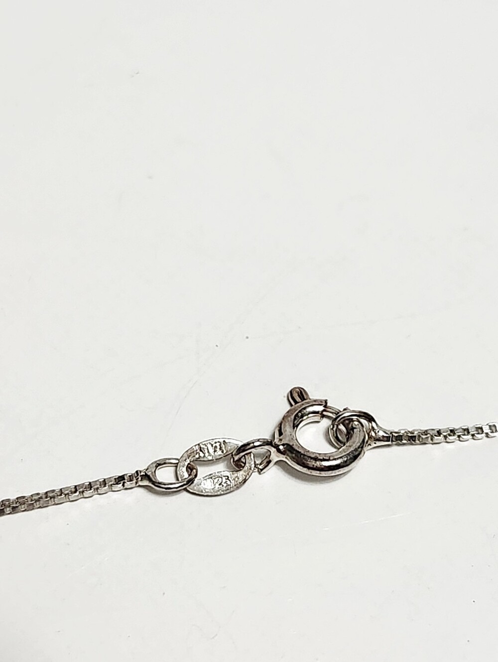 Silver Teardrop Pendant & Chain Necklace 18" - Picture 5 of 8